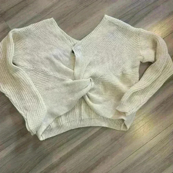 Cropped knit  sweater Size M/L beige - Picture 2 of 5